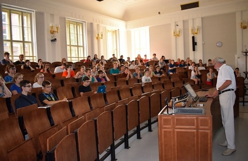 Archivní přednáška